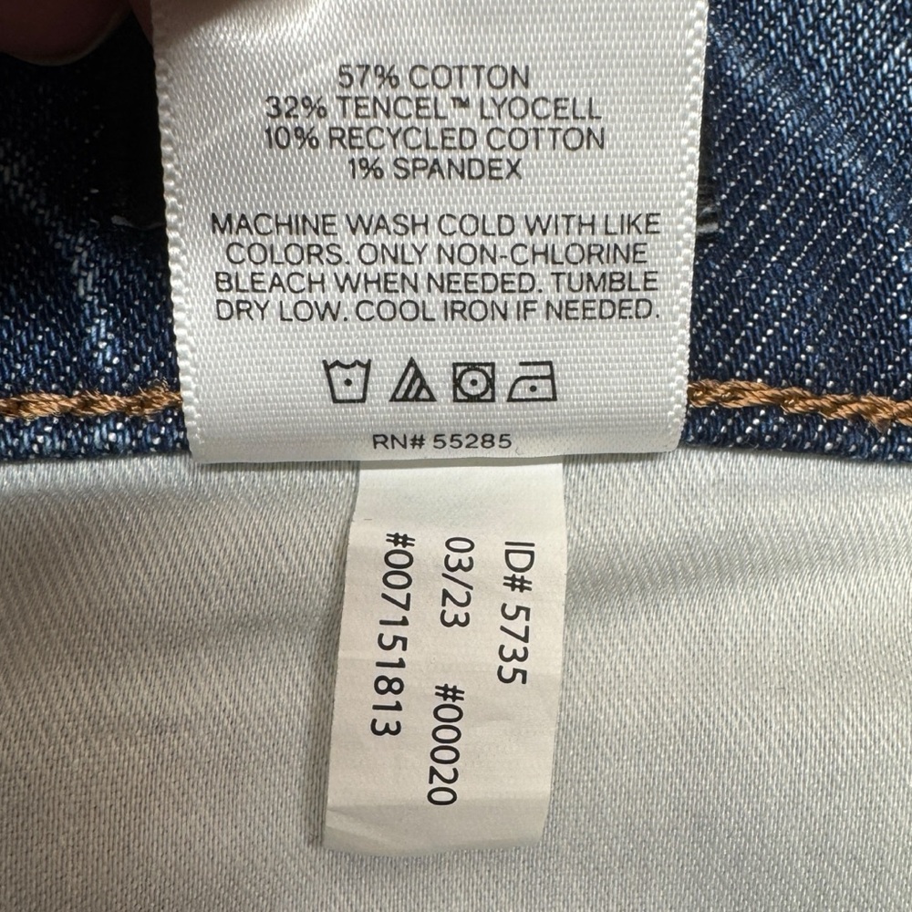 Express ‘70s flare mid rise two tone jeans women’s 10R ***measures 35” waist - Picture 10 of 15